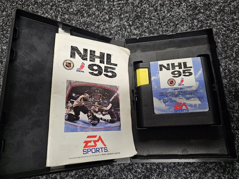 Sega Megadrive NHL 95 Game + Case + Booklet! Carousel 2
