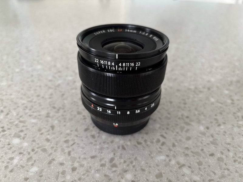 Fujifilm 14mm f2.863614584060673111