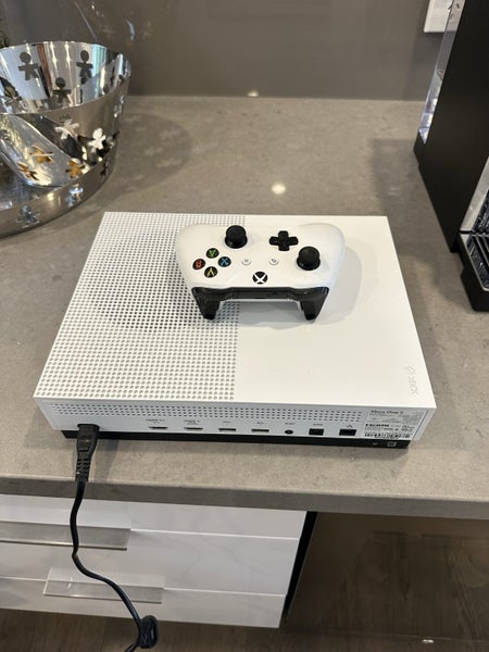 Xbox One S Carousel 2