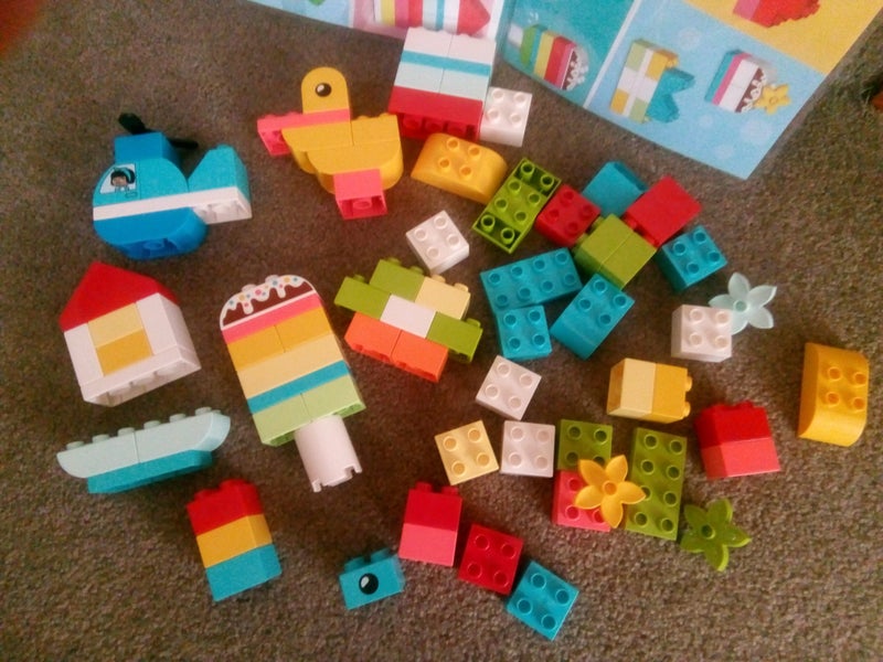Lego Duplo Heart Box 10909 Carousel 1
