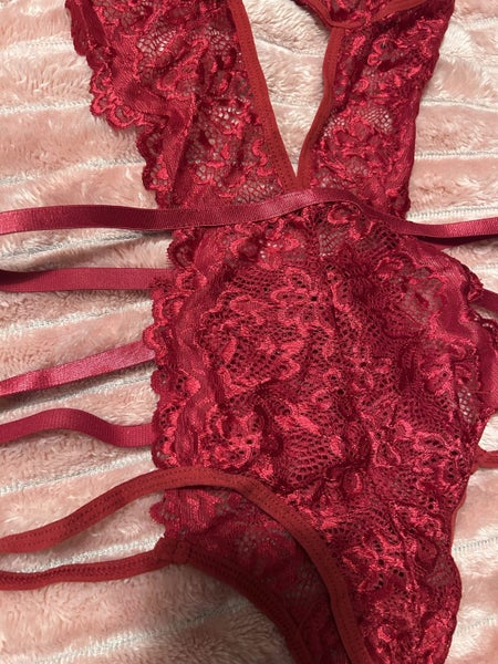 Sexy Stunning Red Lace Teddy Bodysuit - Size: XS (PING/AFTERPAY) Carousel 8