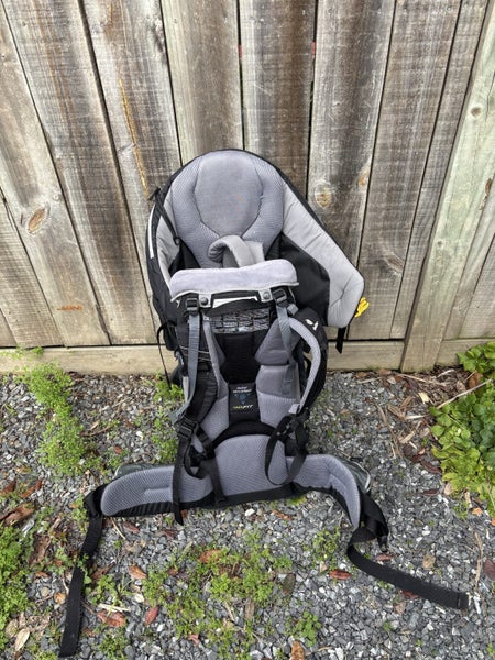 Deuter kid comfort 3 child carrier Carousel 2