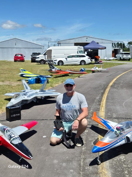 Hangar 9 Pitts S-2B w/Saito FG61 Twin - Absolutely Stunning!!! Carousel 8