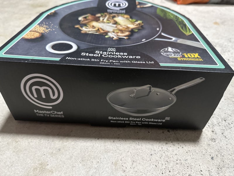 MasterChef stainless steel cookware nonstick stir fry pan with glass lid 28cm Carousel 2