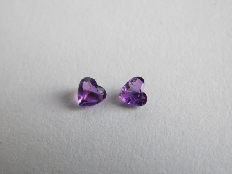 Amethyst - Natural - Heart - 4mm Carousel 1