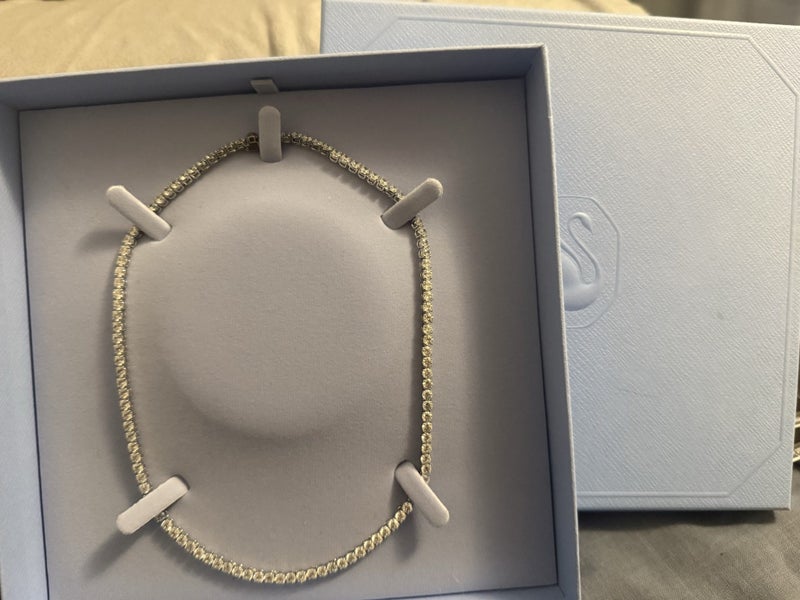 SWAROVSKI Matrix Tennis Necklace Carousel 1