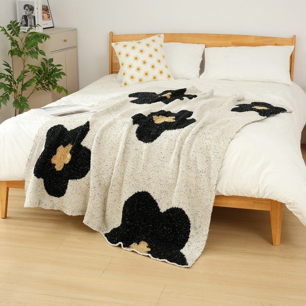 Elosung White Black Knitted Sofa Blanket With Plush Side 130 X 160 Cm 950G Carousel 2