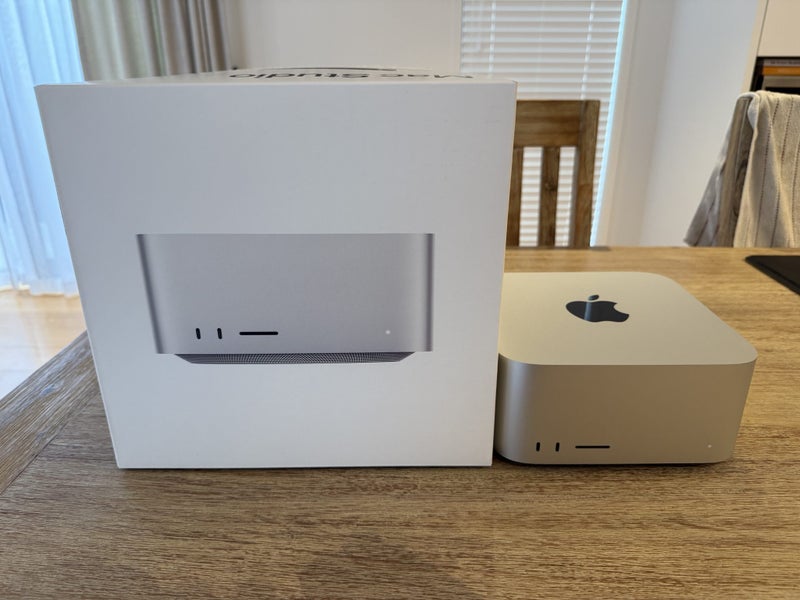 Mac Studio - M2 Max Carousel 4