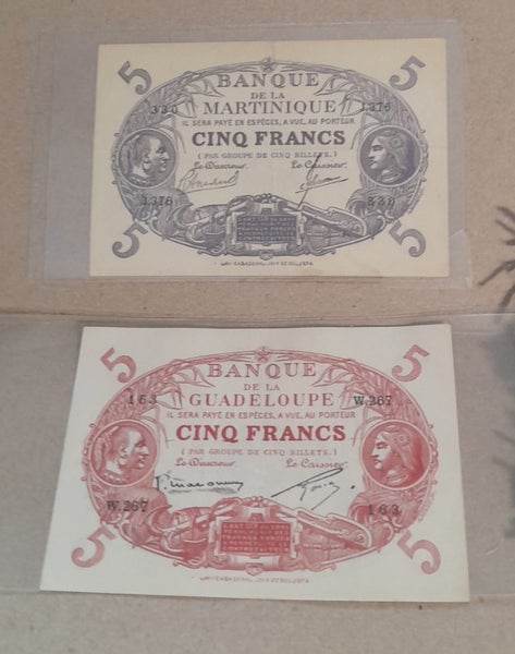 Rare Banque De La banknotes Carousel 1