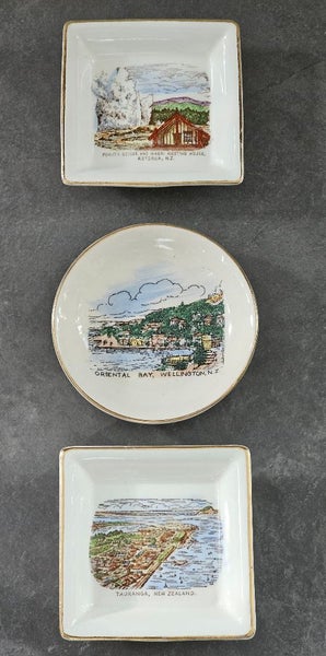 Vintage 1950's NZ Tourist Pieces Depicting NZ Locations. Made in England. VGC. Carousel 1