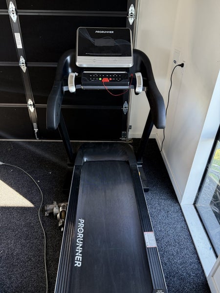 ***$1 Reserve - Pro Runner X6 Treadmill***63613768088065112