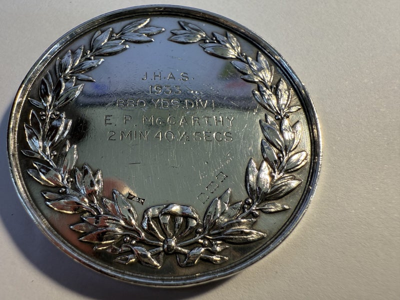 1 X SILVER SPORTS MEDALS 1933 Carousel 2