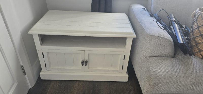 Rustic TV cabinet Carousel 1