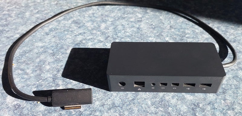 Microsoft Surface Dock 1661 with 2 x Mini DisplayPort to HDMI Cable - 1.8m Carousel 1