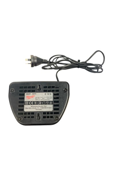 MILWAUKEE CHARGER C12C Carousel 2