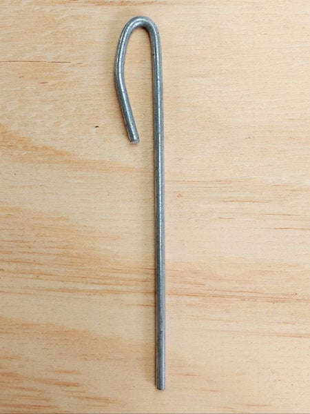 Concrete Post Staples 140 x 4mm - 20kg Carousel 1