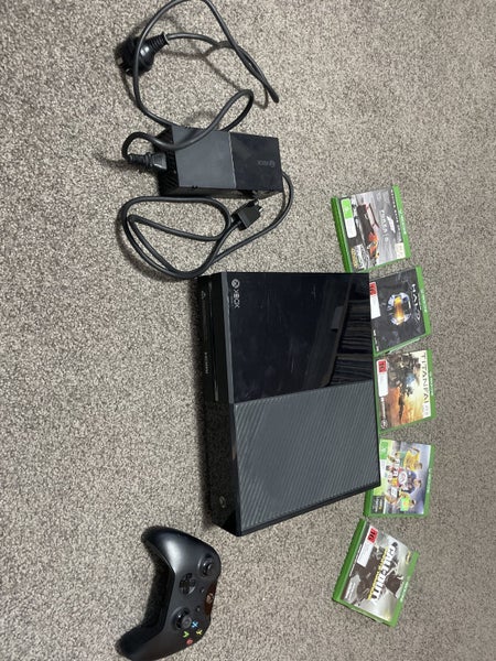 Xbox One (Original) plus 5 games Carousel 1
