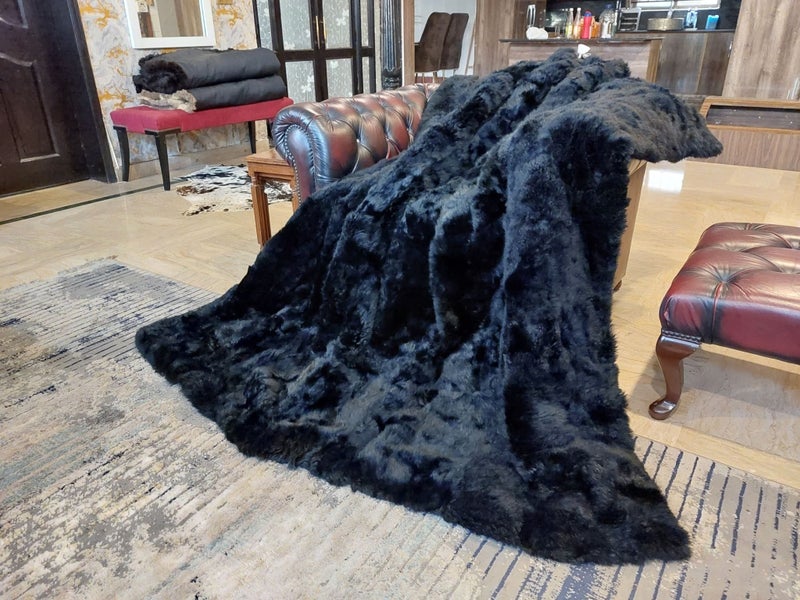 New KING Blanket Black Real NZ Possum Full Fur Throw - No Reserve! - B6524 Carousel 2