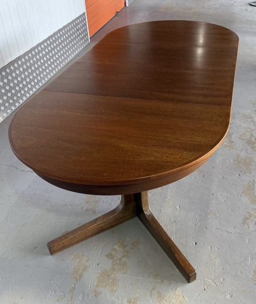 A.H McIntosh dining table Carousel 2