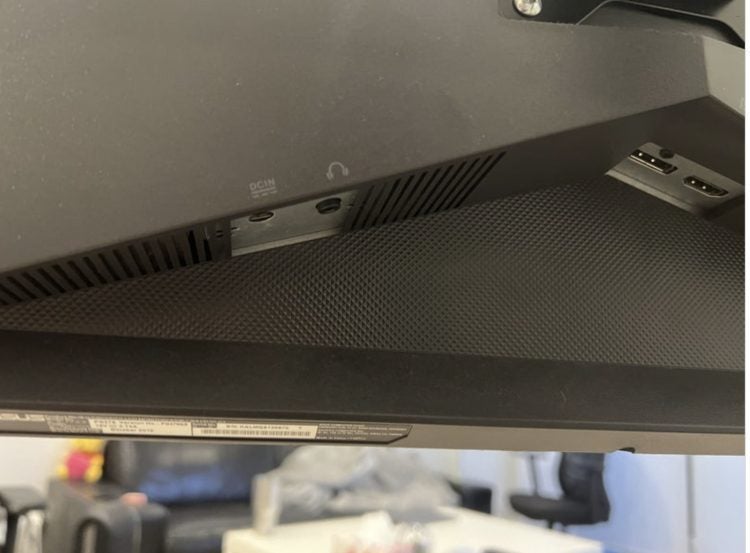 27 inches Gaming monitors (2x), Monitor Arms and Docking Station63615262788099113