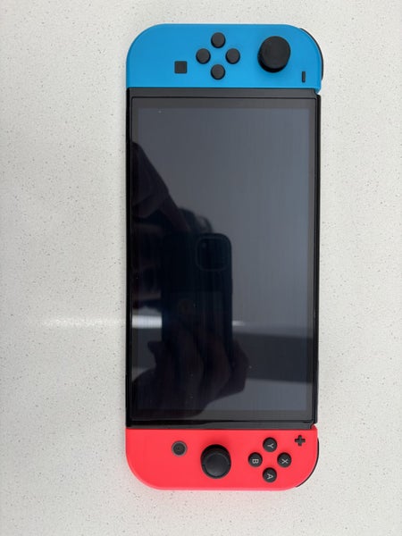 Nintendo Switch OLED Carousel 2