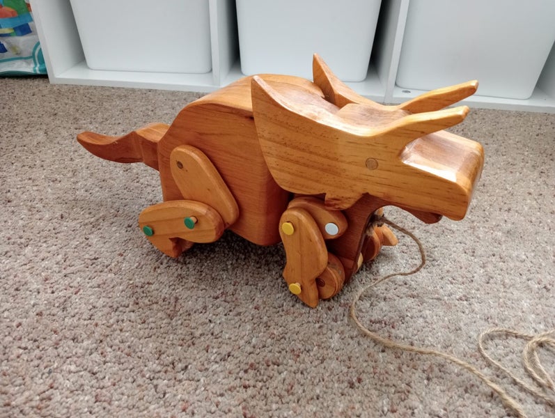 Wooden pull along dinosaur Carousel 1