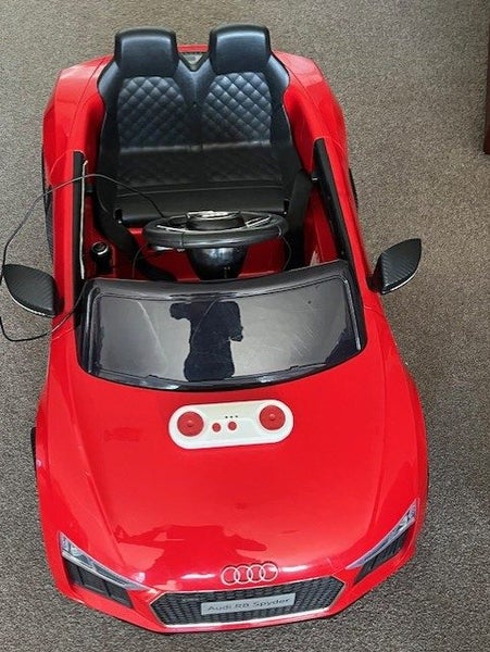 R8 Spyder Audi Kids Electric Ride on Car Remote Control Red Carousel 1