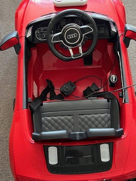 R8 Spyder Audi Kids Electric Ride on Car Remote Control Red Carousel 2