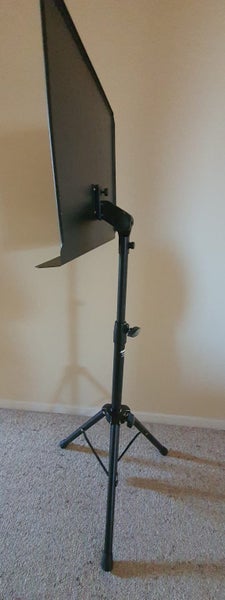 Ashton Orchestral Music Stand, Solid Back Carousel 3