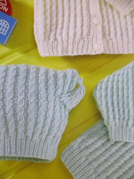 KNIT BHKC "Doll/Prem Baby 4 Row to Pattern, Cardigans, Jumper & Hat Set" Carousel 3