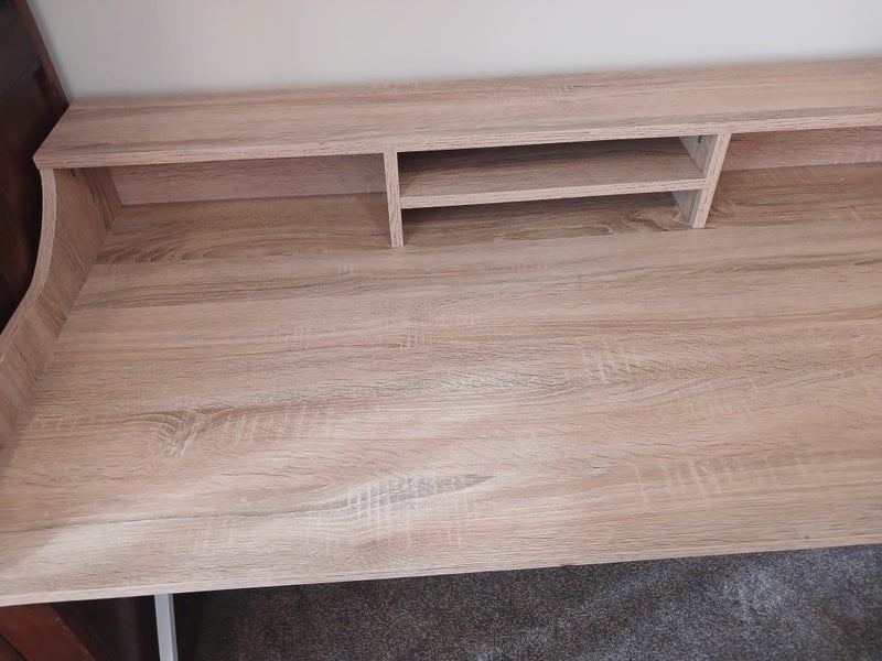 Office desk wood finish Carousel 1