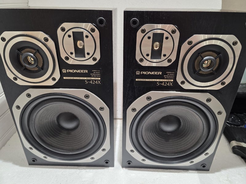 Pair of Pioneer S424X Floor Speakers Carousel 1