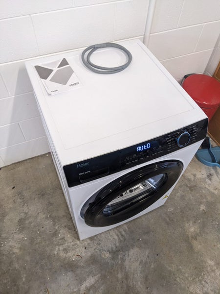 Haier 8kg 8 star energy rating Heat pump dryer63613778756355114
