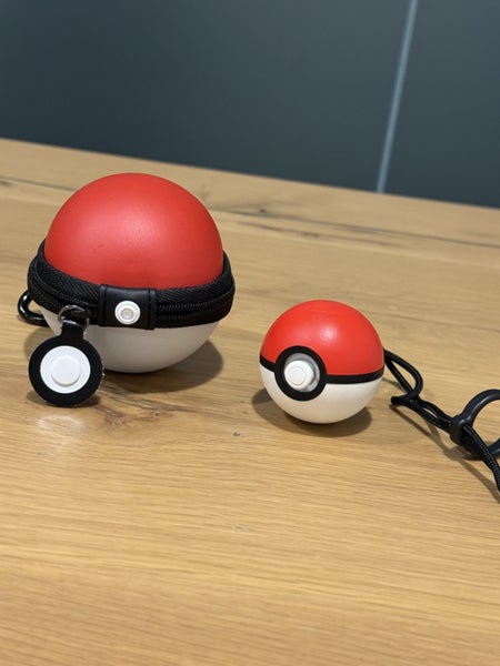 Pokemon Plus PokeBall + Pokeball Case Carousel 1
