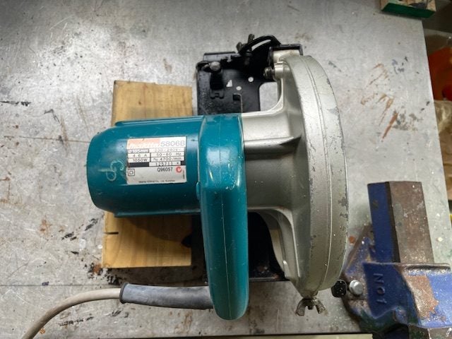 Skill Saw Carousel 1