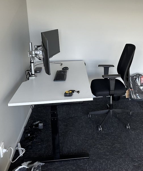 Office Chair Carousel 1