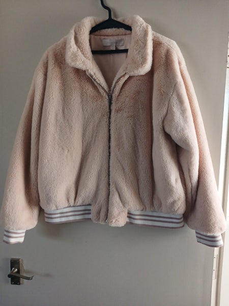 Foxwood Nude pink Teddy Coat Carousel 1