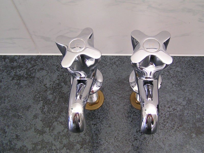 Methven AWA Basin Taps Carousel 1