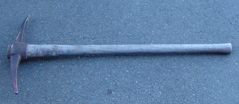 Railway Style Pick Axe (E46) Carousel 1