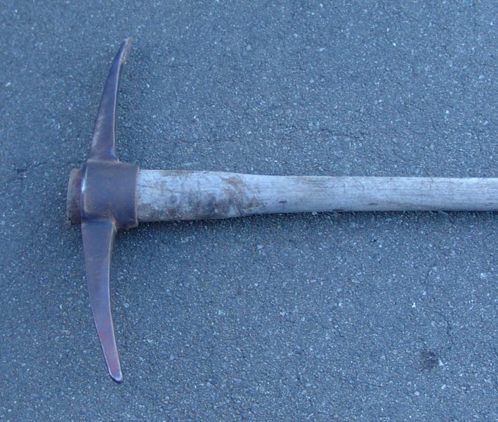 Railway Style Pick Axe (E46) Carousel 2