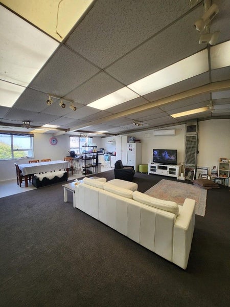 Image 1 of 9