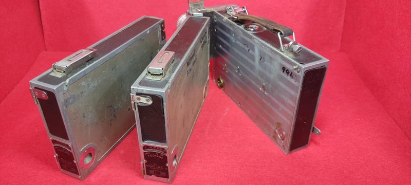 Cine-Kodak Special II Mechanical Film Camera + Extra Film magazine63614003268481114