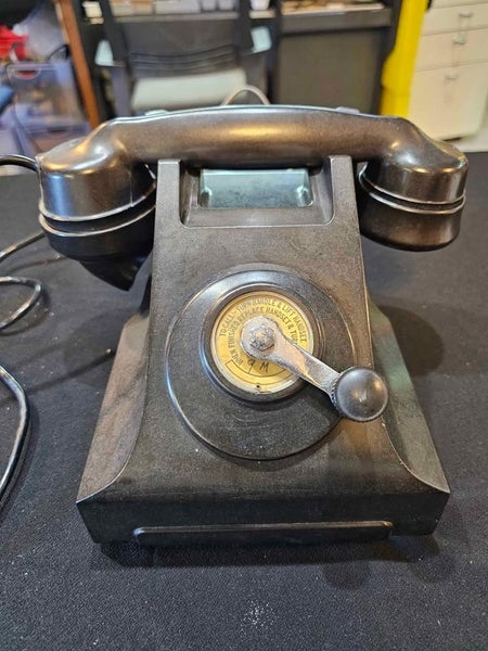 Vintage Wind up Bakelite Phone Carousel 1