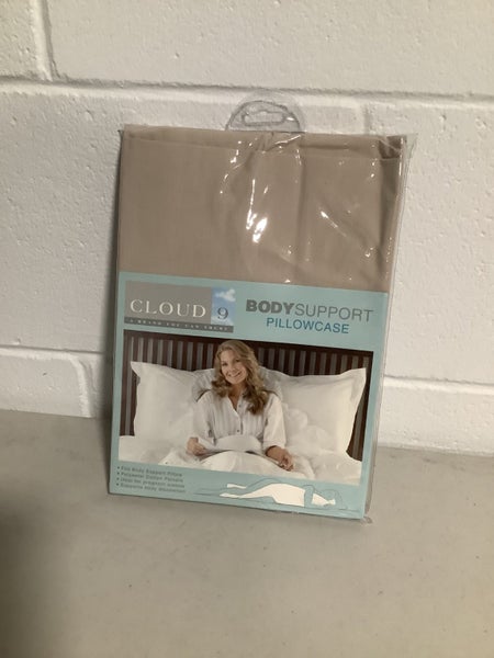 CLOUD9 BODY SUPPORT PILLOWCASE Carousel 1