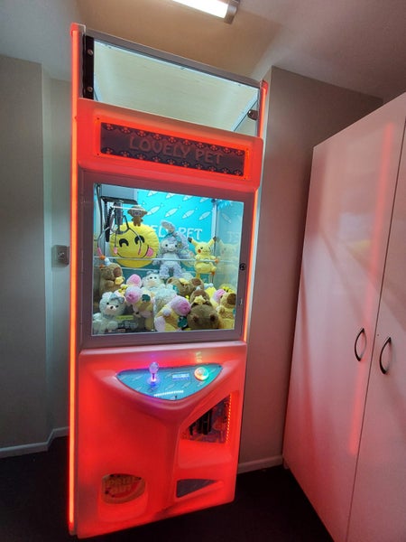 Arcade Claw Machine Carousel 6