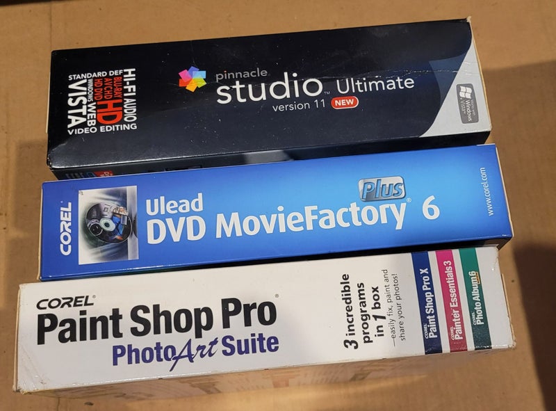 3 older software programmes - Studio / Movie Factory / Paintshop Carousel 1