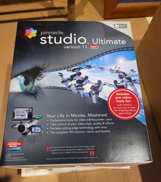 3 older software programmes - Studio / Movie Factory / Paintshop Carousel 4