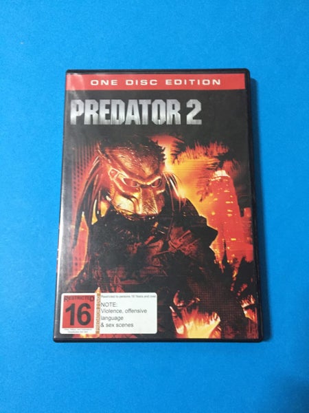 Predator 2 Carousel 1