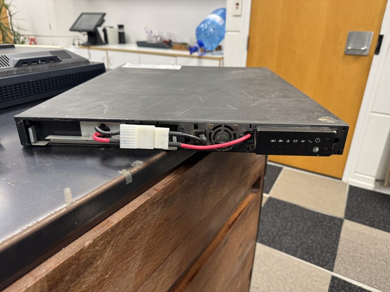 Powerware PW5115-1500-RM Rackmount UPS Carousel 1