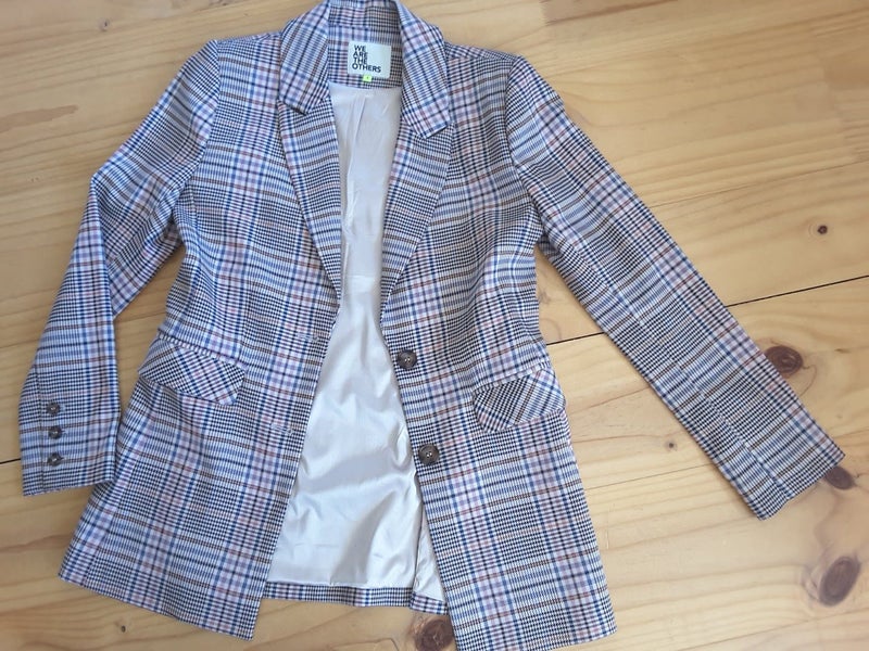 Great Woman's Jacket Carousel 1